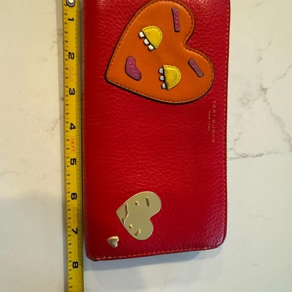 Preowned Tory Burch Perry Patchwork Hearts Long Zip Wallet - Picture 11 of 14